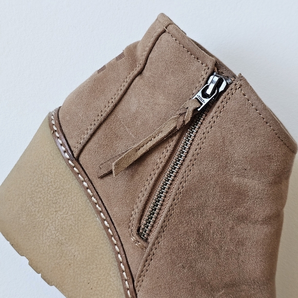 TOMS Avery Wedge Booties Toffee Brown Side Zip Comfort Shoes US 9 - Picture 7 of 12